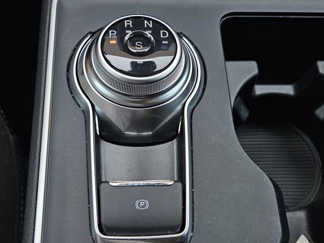 Used 2024 Ford Edge SE w/ Black Appearance Package AWD/4WD image 18