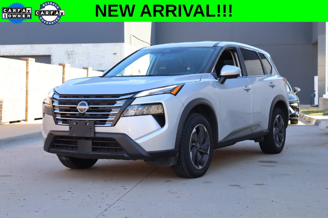 Used 2024 Nissan Rogue SV