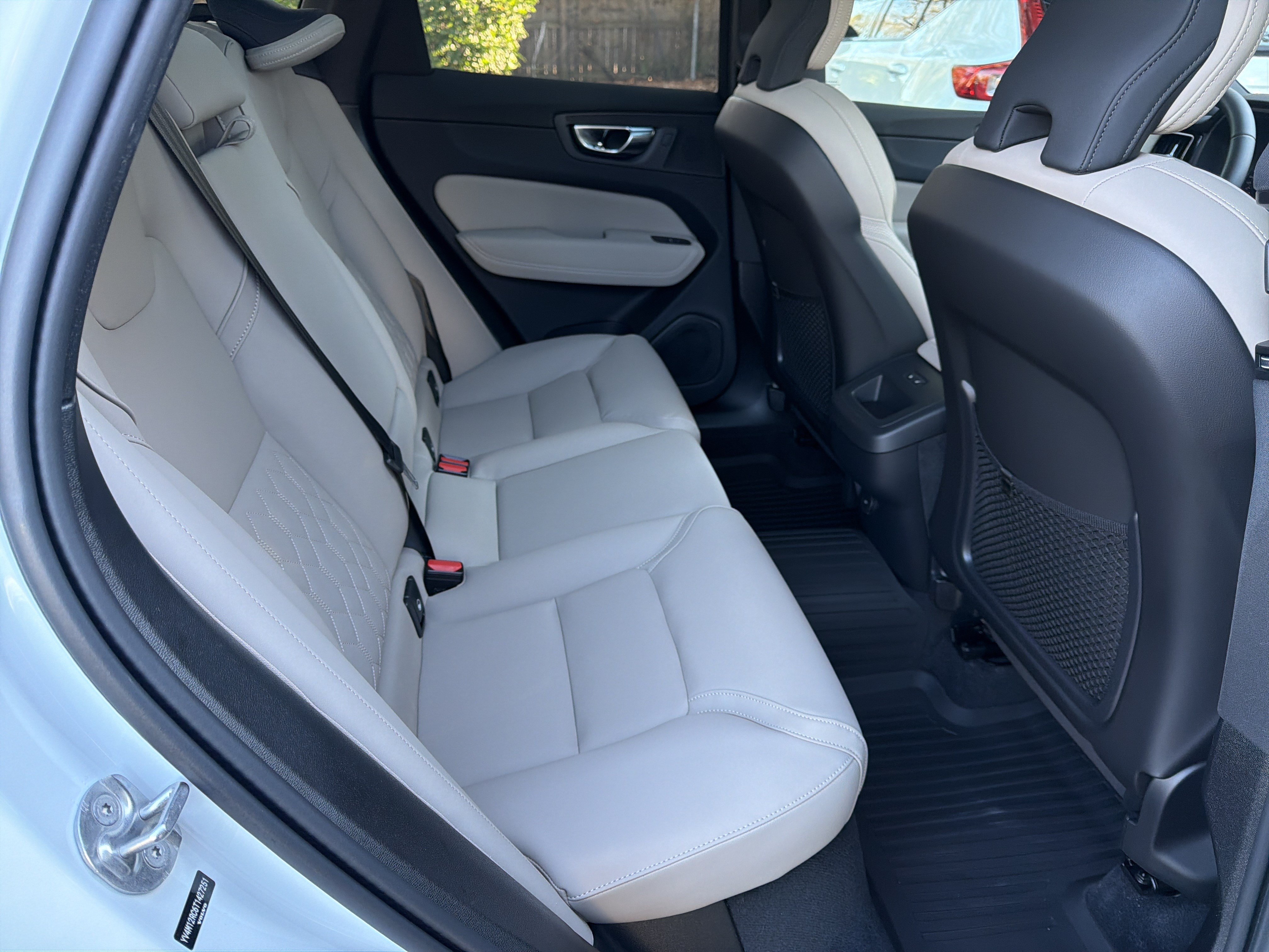 Used 2026 Volvo XC60 B5 Plus w/ Protection Package Premier AWD/4WD image 34