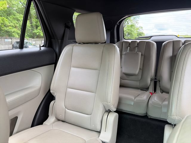 Used 2014 Ford Explorer Limited w/ Equipment Group 301A AWD/4WD image 36