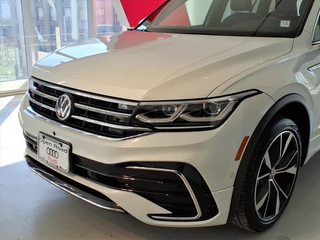 Used 2022 Volkswagen Tiguan SEL R-Line AWD/4WD image 7