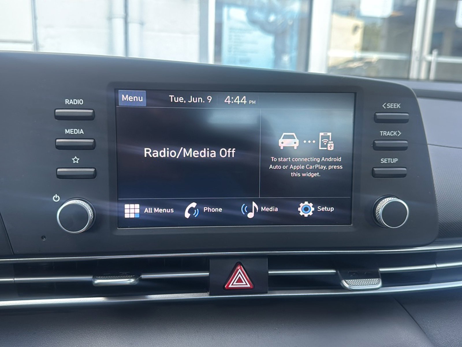 Used 2025 Hyundai Elantra SE FWD image 32