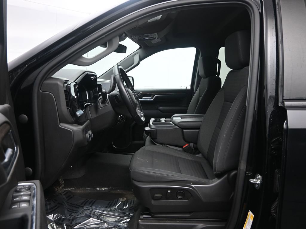 Used 2023 Chevrolet Silverado 1500 RST AWD/4WD image 24