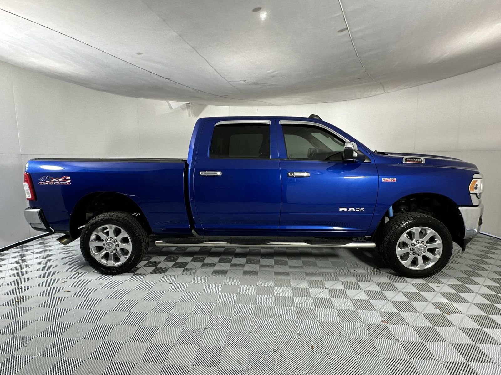 Used 2019 RAM 2500 Tradesman AWD/4WD image 9