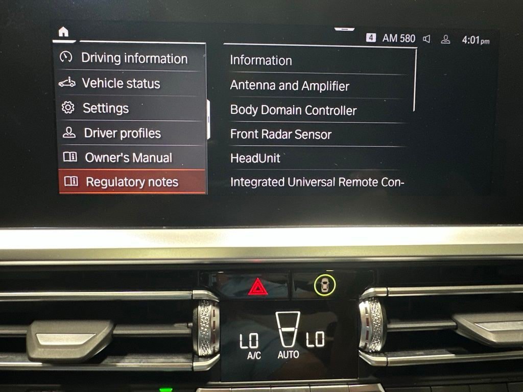 Used 2022 BMW 330i xDrive Sedan AWD/4WD image 30