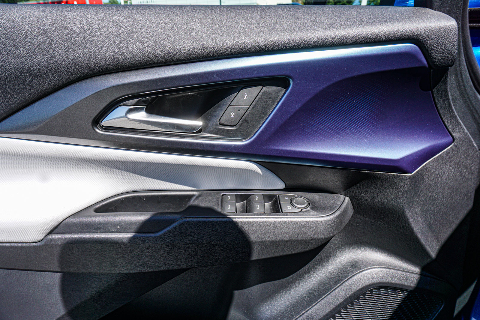 New 2026 Chevrolet Equinox EV LT FWD image 46