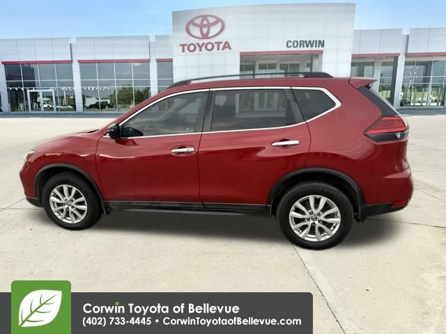 Used 2017 Nissan Rogue SV w/ Midnight Edition image 7