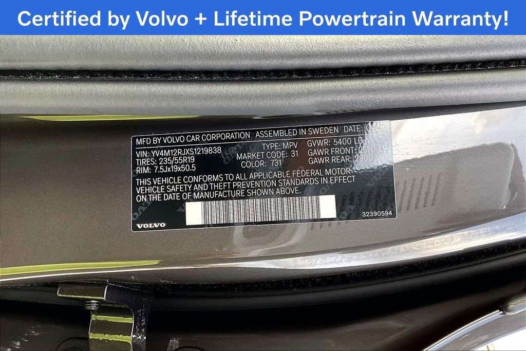 Used 2025 Volvo XC60 B5 Core image 45