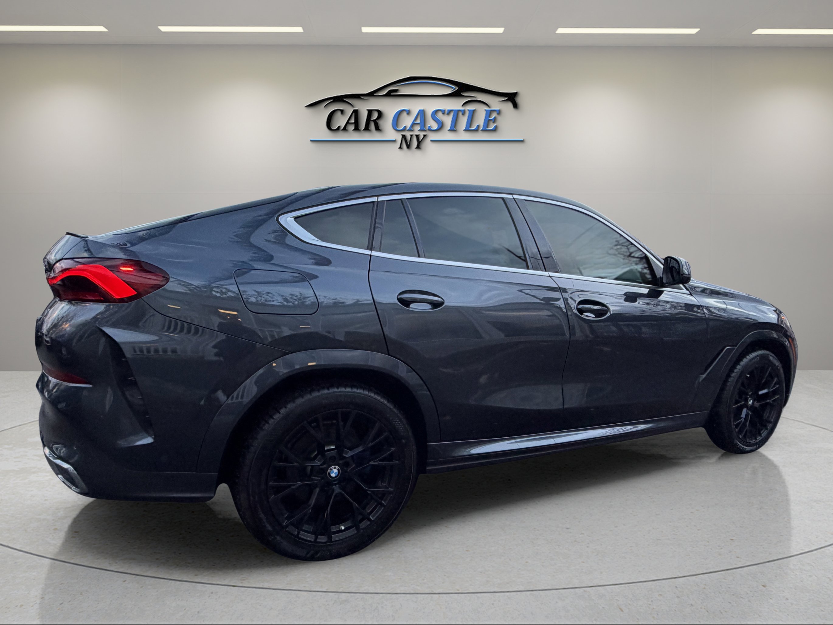 Used 2022 BMW X6 xDrive40i image 6