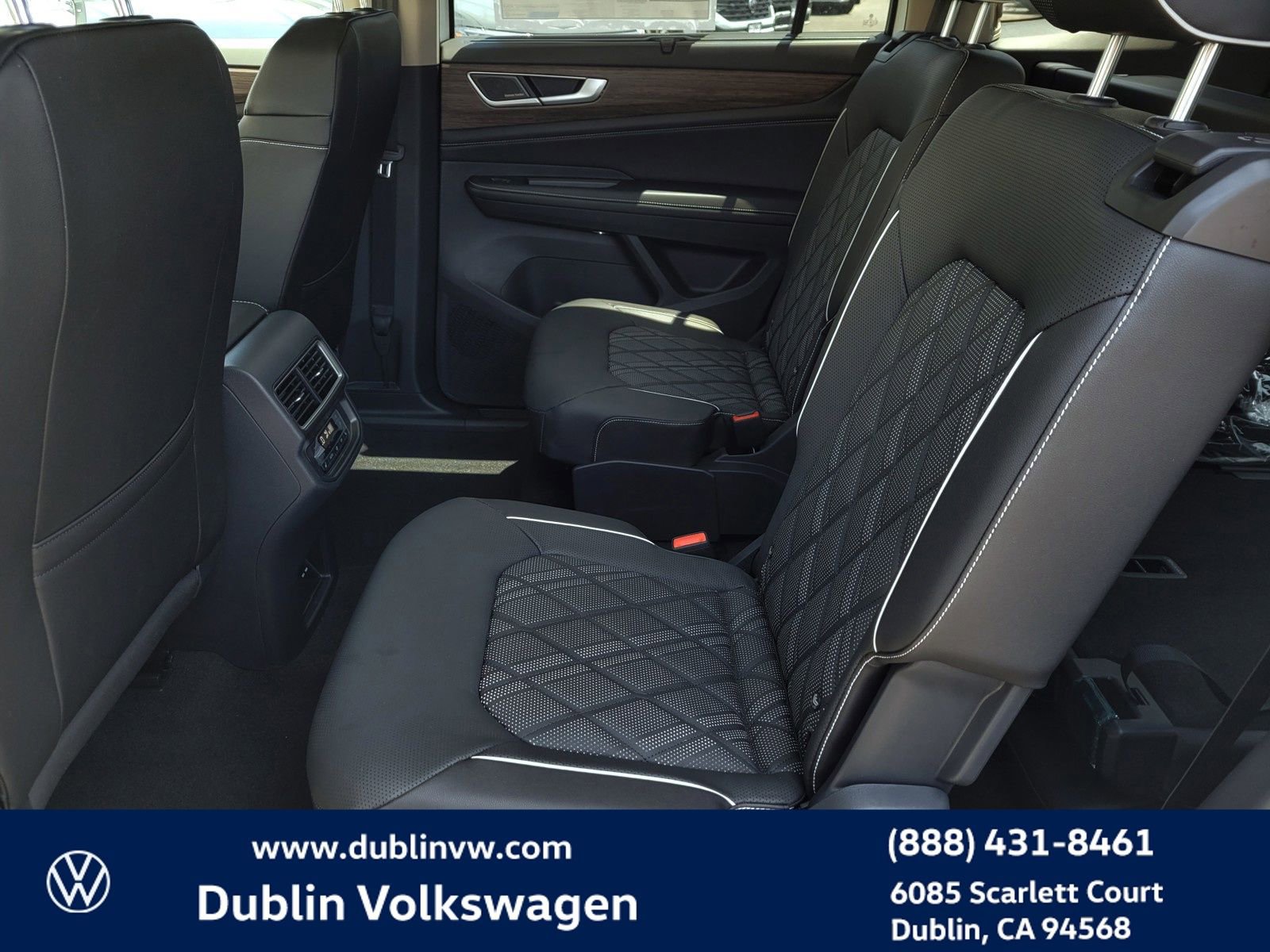 New 2025 Volkswagen Atlas SEL Premium R-Line image 11