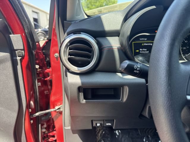 Certified 2025 Nissan Versa SR w/ Trunk Package FWD image 23