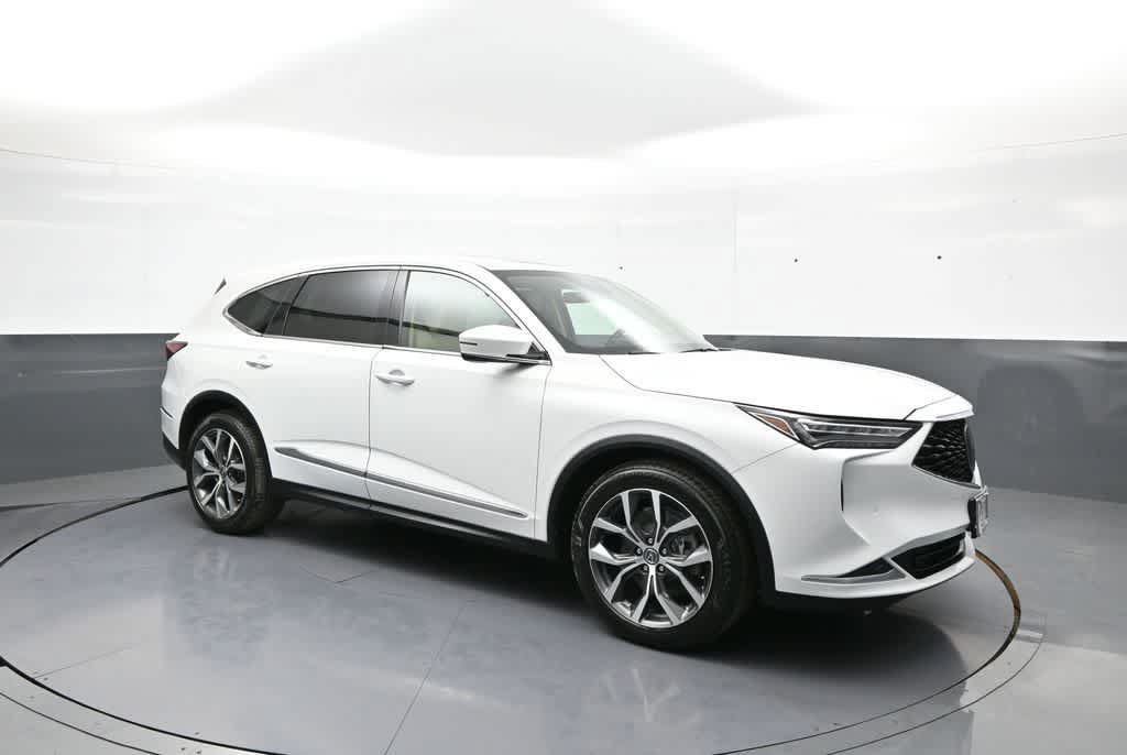 Certified 2024 Acura MDX w/ Technology Package AWD/4WD image 4