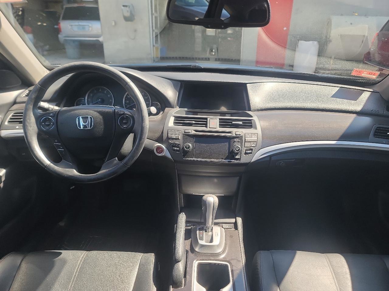 Used 2014 Honda Crosstour EX-L image 17