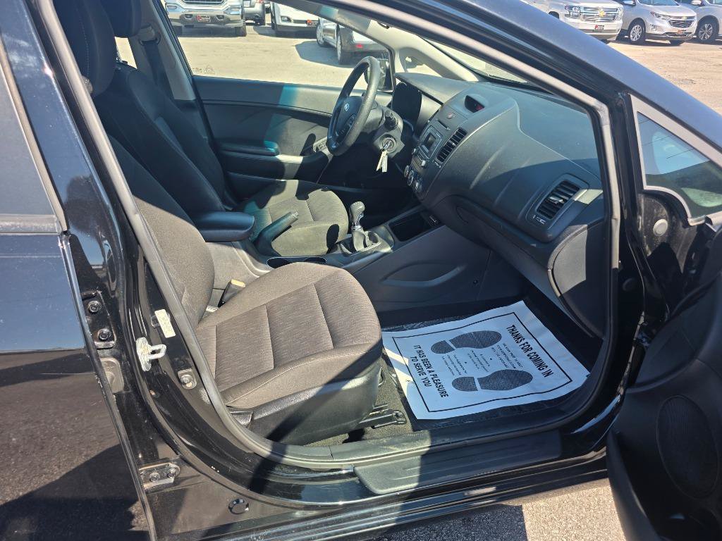 Used 2016 Kia Forte LX FWD image 9
