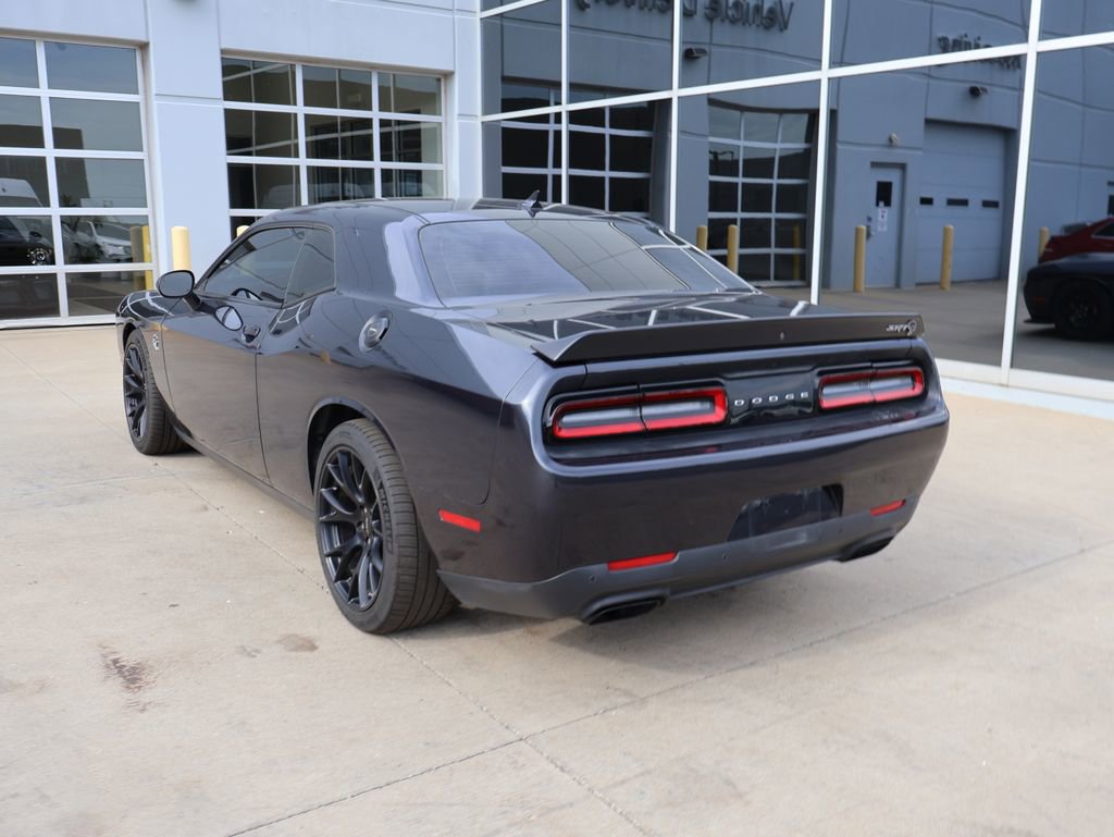 Used 2016 Dodge Challenger SRT Hellcat RWD image 7