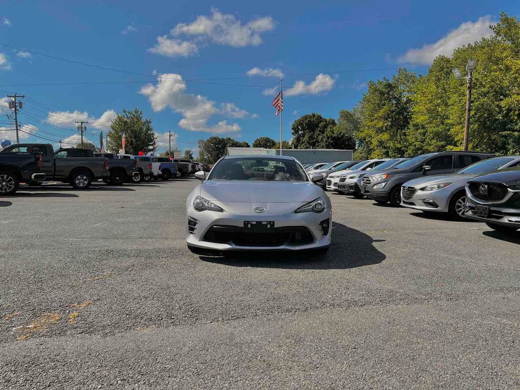 Used 2019 Toyota 86 image 3