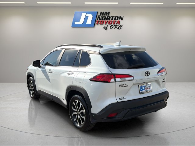 Used 2023 Toyota Corolla Cross AWD Hybrid image 7