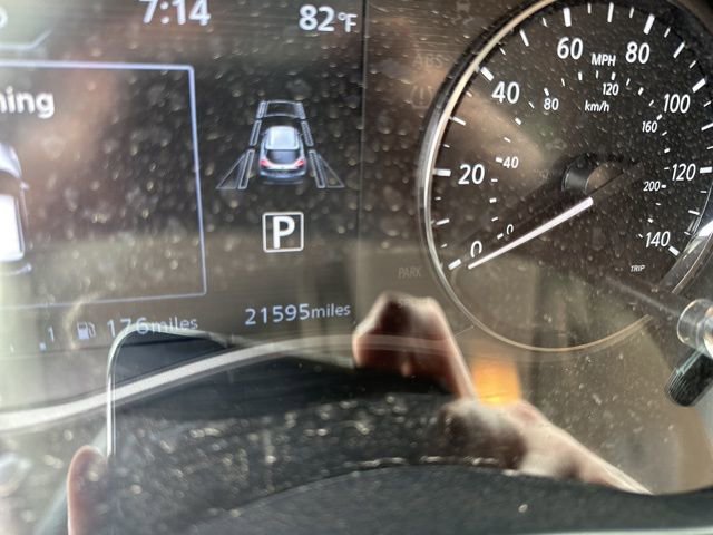 Used 2021 Nissan Kicks SV FWD image 7