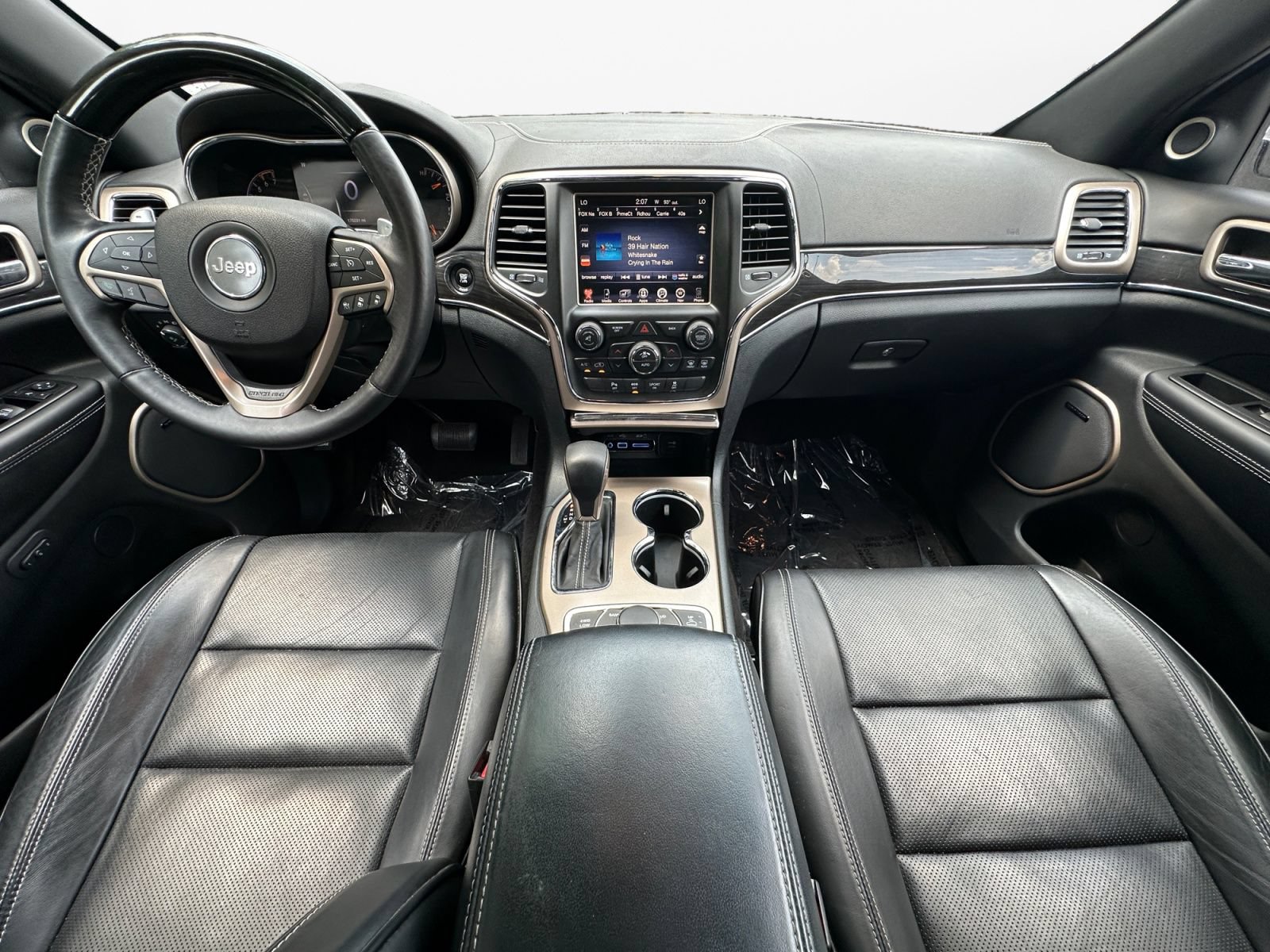 Used 2016 Jeep Grand Cherokee Overland w/ Advanced Technology Group AWD/4WD image 10