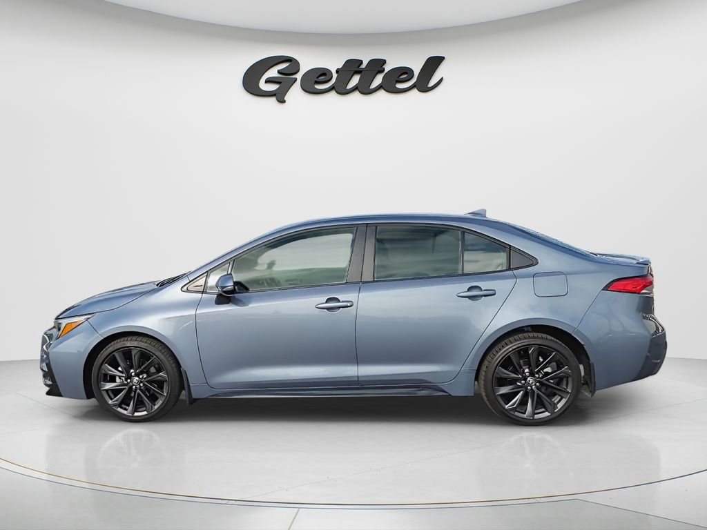 Used 2024 Toyota Corolla SE image 2