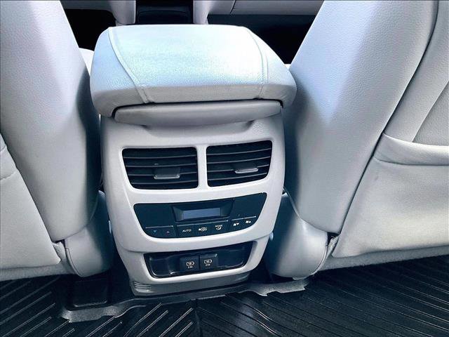 Used 2017 Acura MDX FWD image 25