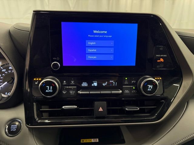 Certified 2023 Toyota Highlander XLE image 15