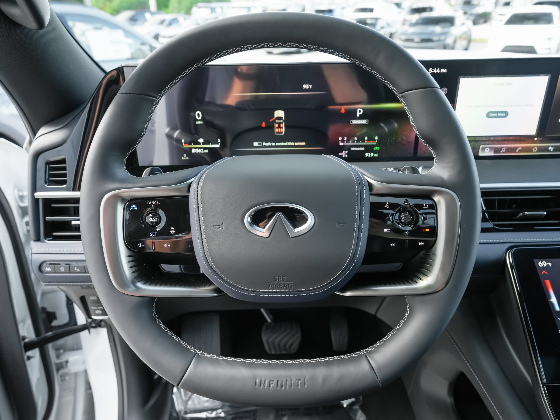Certified 2026 INFINITI QX80 4WD image 9
