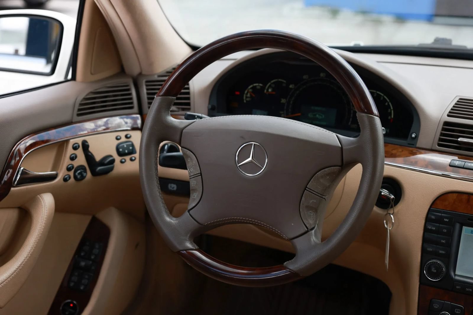 Used 2003 Mercedes-Benz S 500 image 29