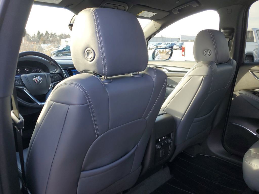 Certified 2023 Buick Enclave Essence image 27