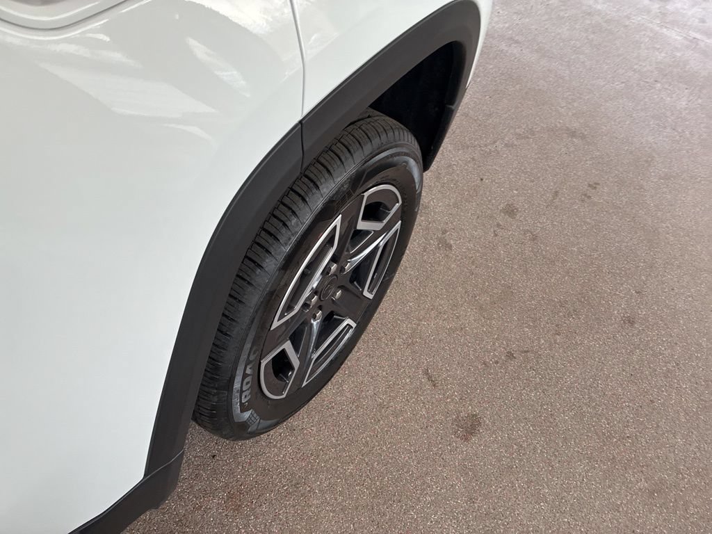 New 2026 Jeep Cherokee Laredo AWD/4WD image 5
