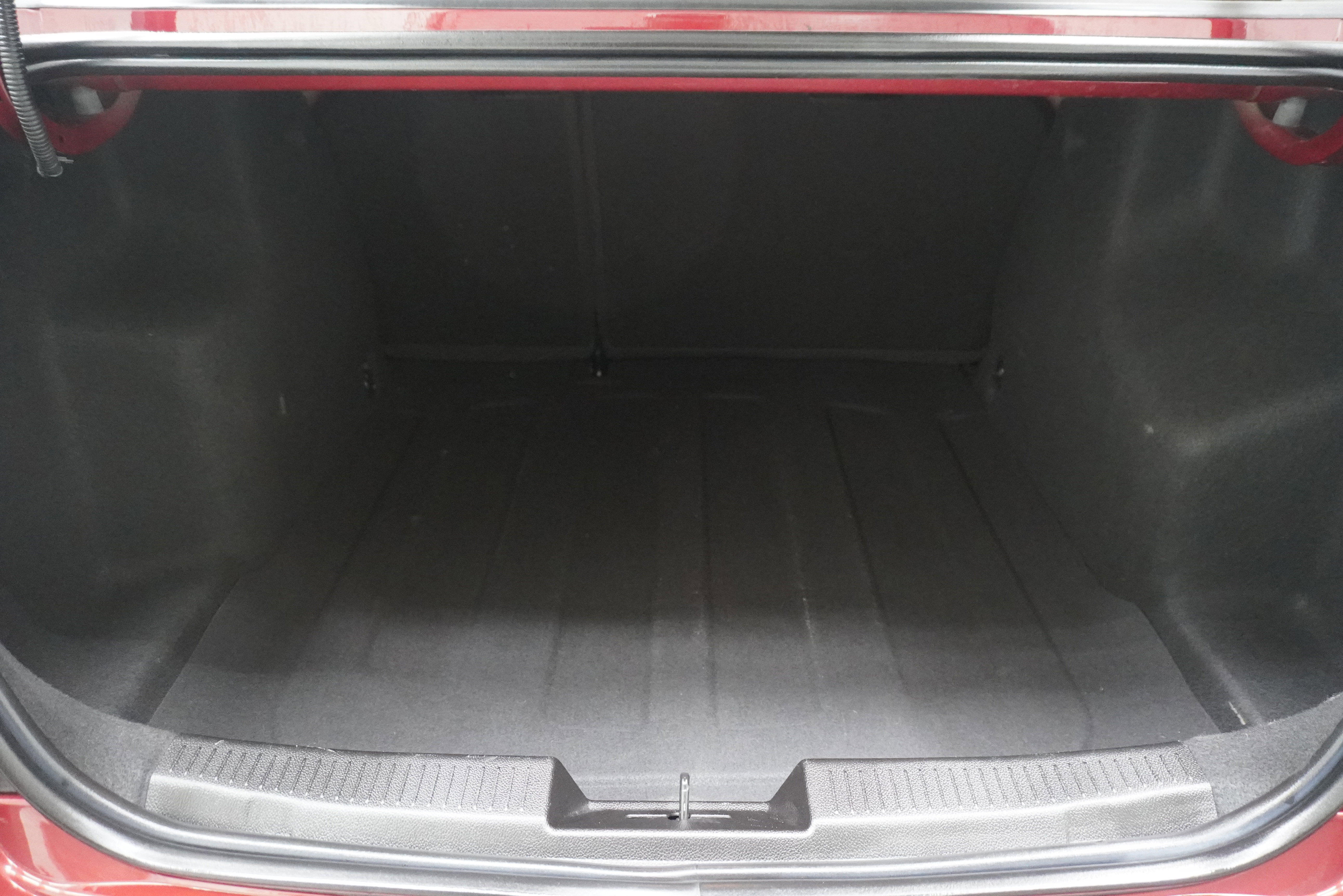 Used 2020 Chevrolet Sonic LT w/ Convenience Package image 23