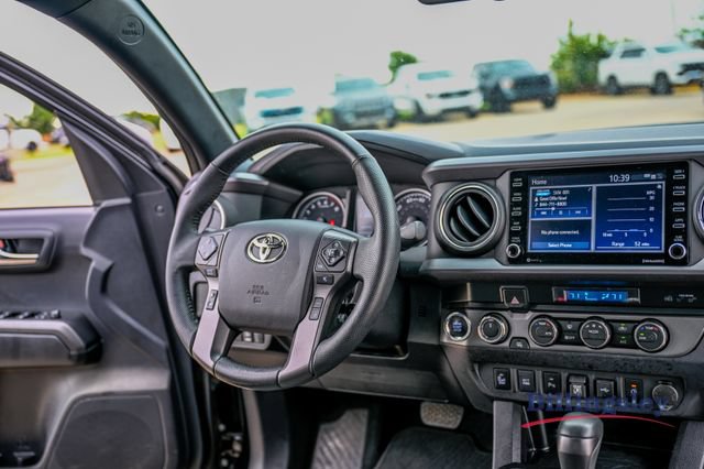 Used 2023 Toyota Tacoma TRD Off-Road w/ Technology Package AWD/4WD image 15