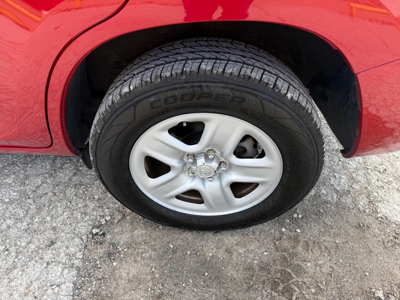 Used 2012 Toyota RAV4 4WD w/ Value Pkg image 10