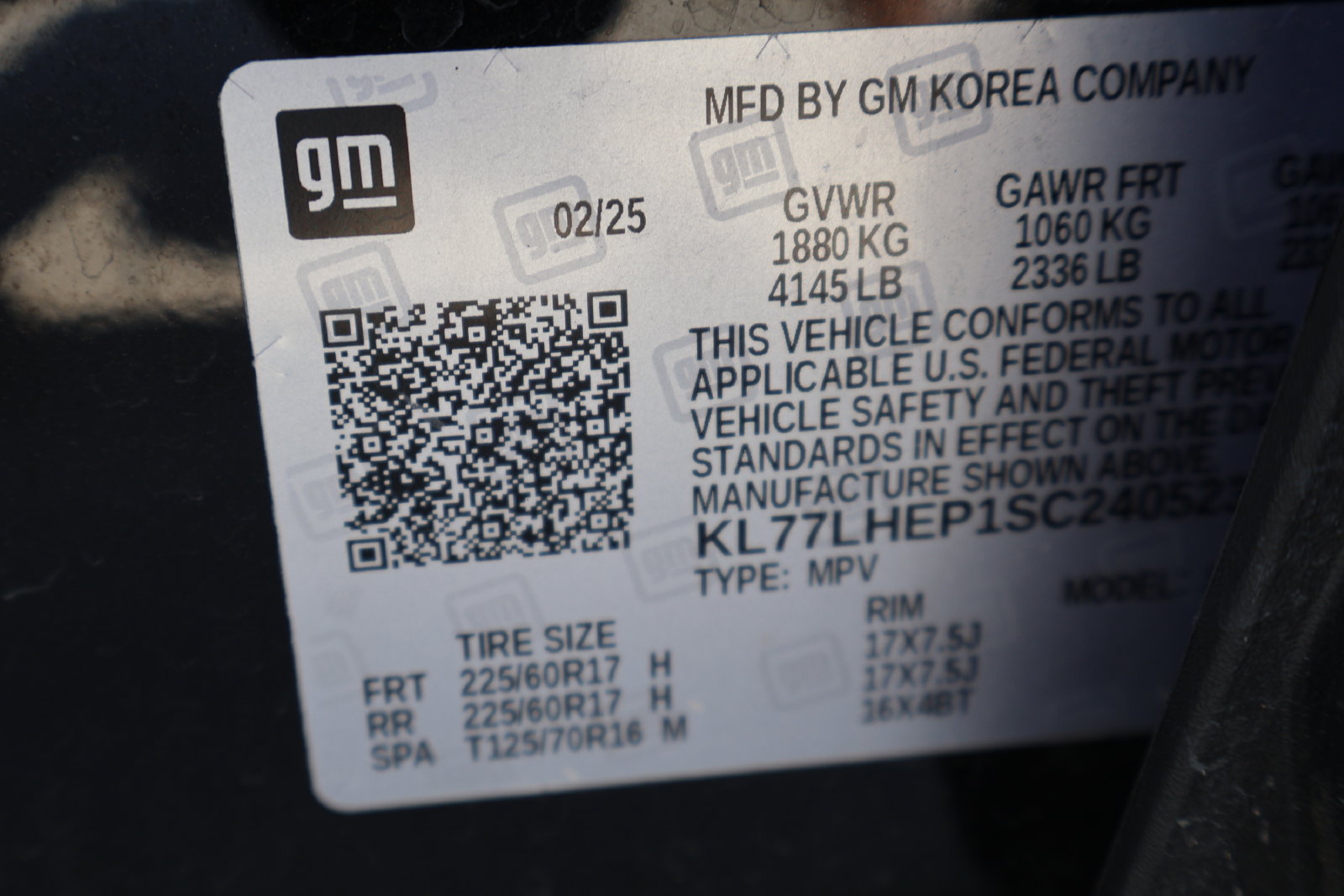 Used 2025 Chevrolet Trax LT FWD image 25