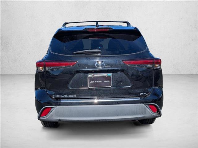Used 2020 Toyota Highlander XLE image 8