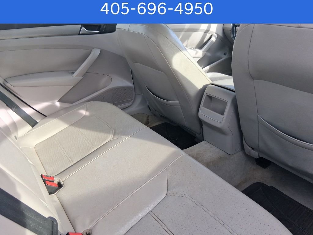 Used 2015 Volkswagen Passat 1.8T Wolfsburg Edition image 10