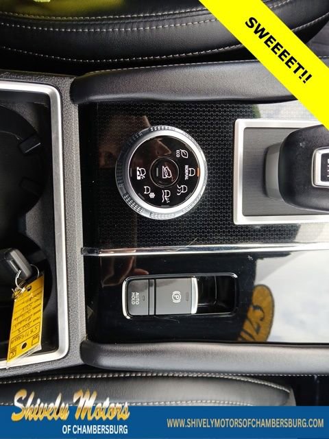 Used 2023 Mitsubishi Outlander SE Black Edition image 28