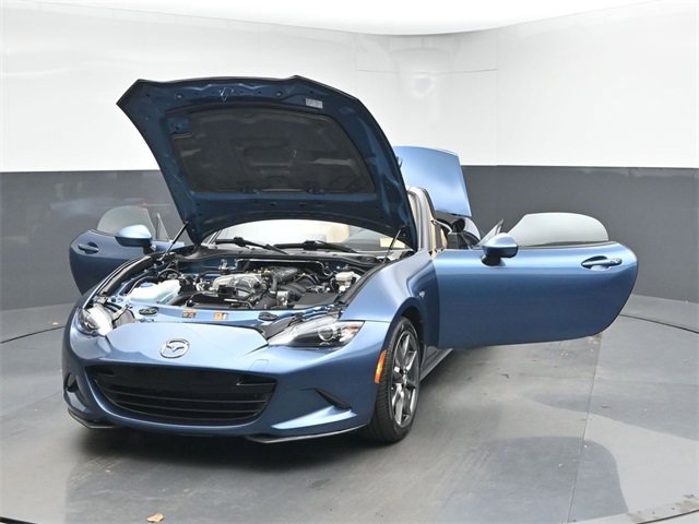 Used 2022 Volvo V60 T5 Cross Country w/ Advanced Package image 45