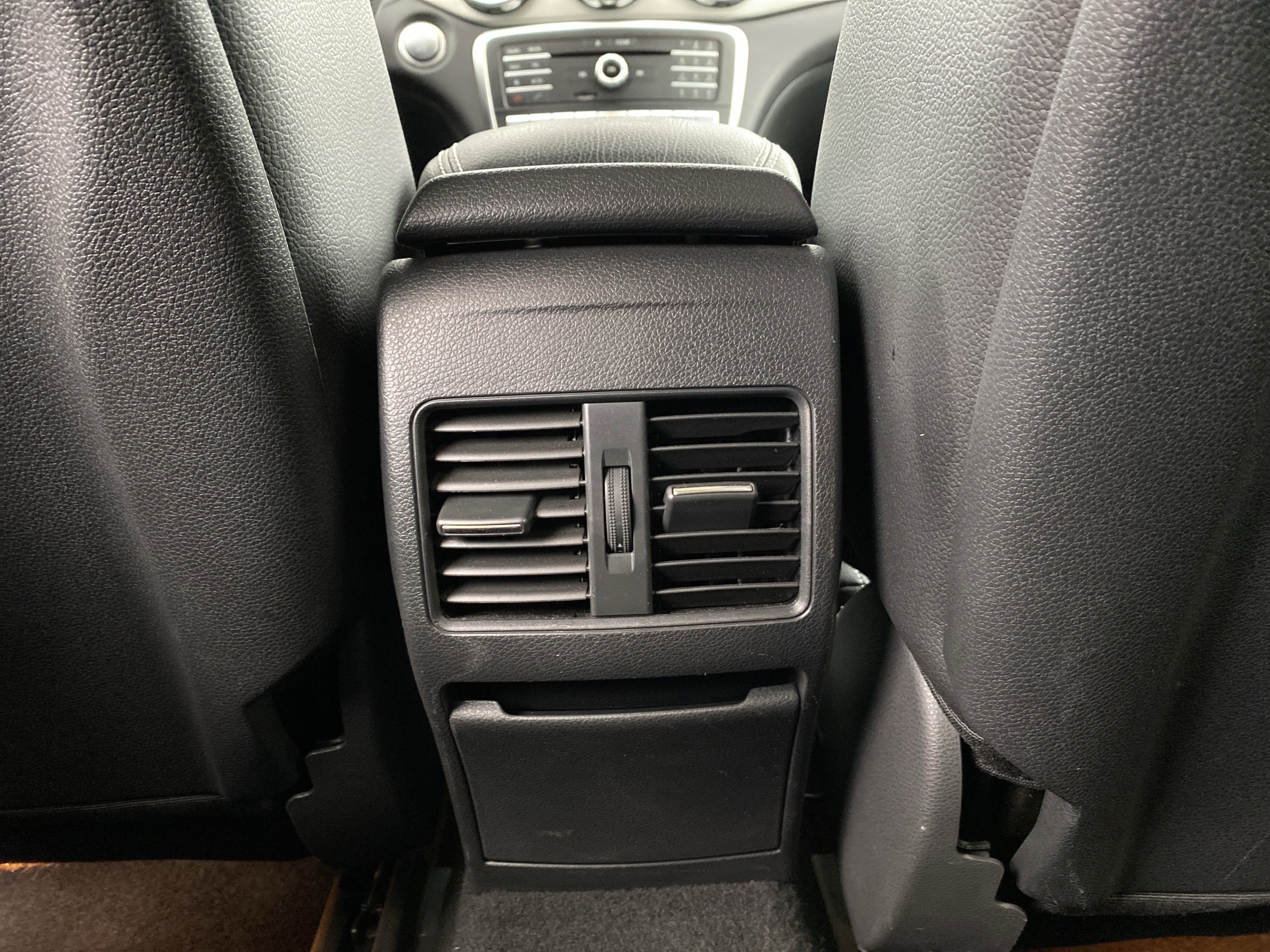 Used 2019 Mercedes-Benz GLA 250 4MATIC image 45