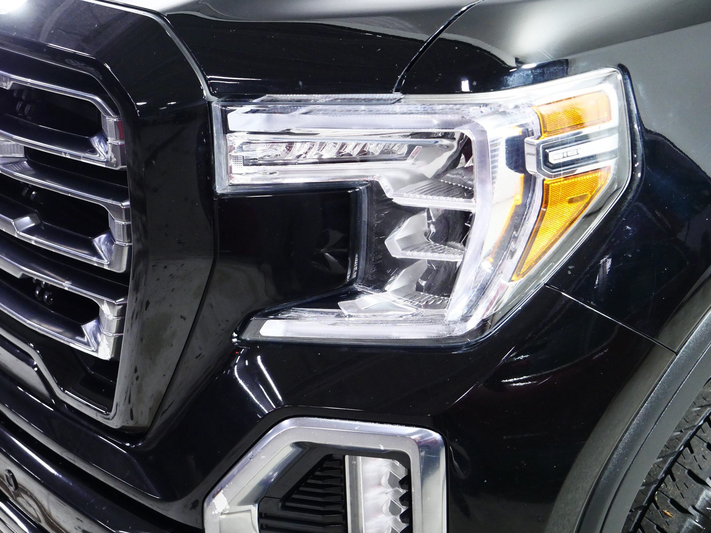 Used 2021 GMC Sierra 1500 AT4 w/ AT4 Premium Package AWD/4WD image 16