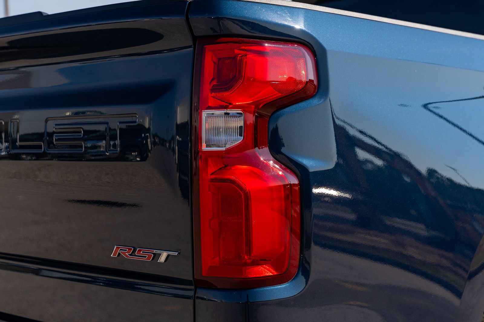 Used 2023 Chevrolet Silverado 1500 RST AWD/4WD image 14