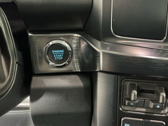 Certified 2025 Ford F350 Lariat w/ Black Appearance Package image 27