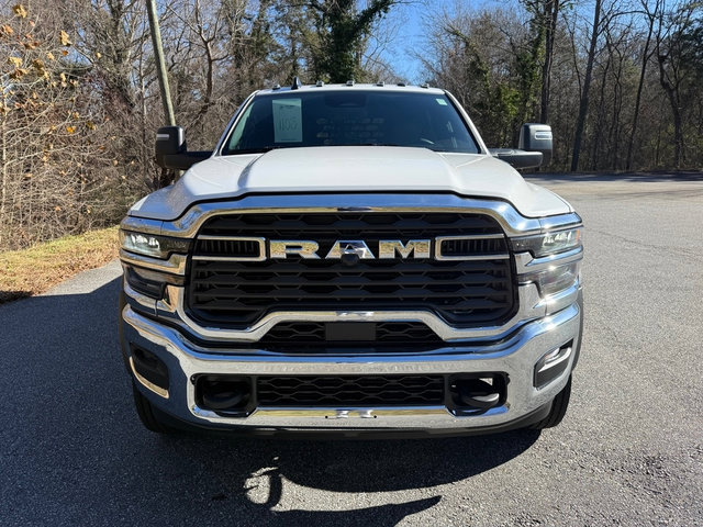 New 2026 RAM 5500 Tradesman w/ Chrome Appearance Group AWD/4WD image 4