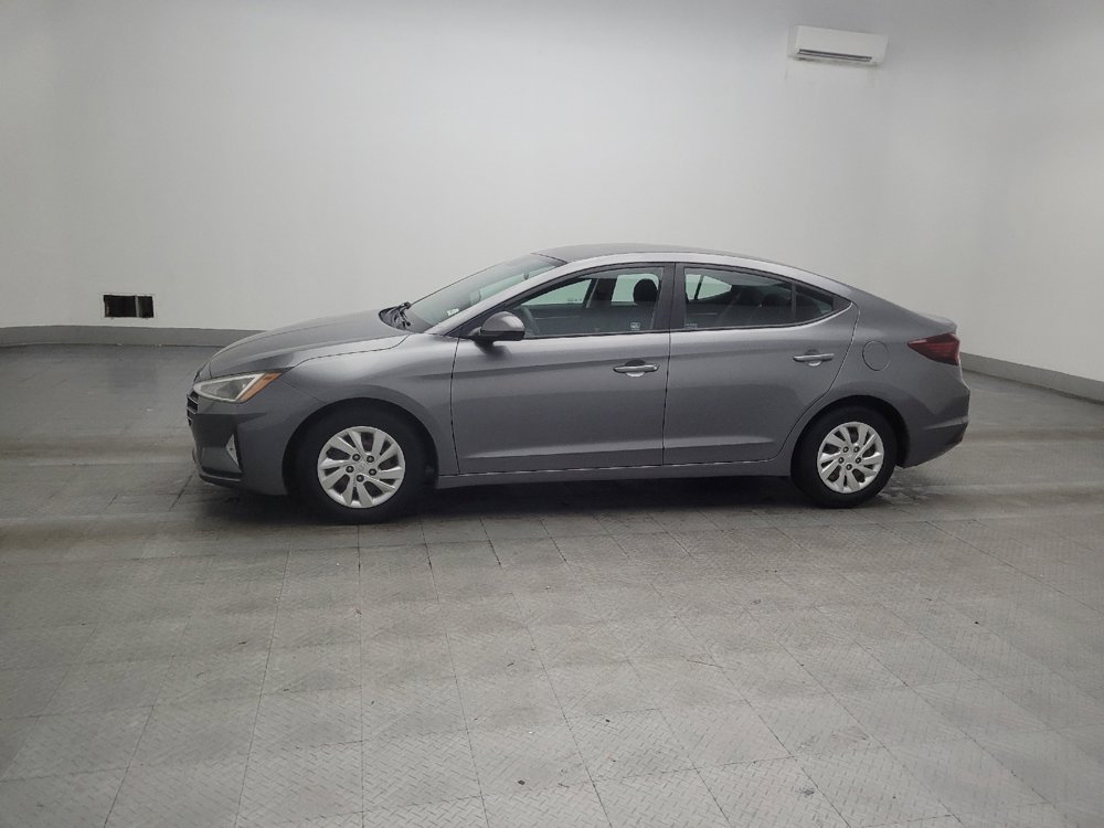 Used 2019 Hyundai Elantra SE w/ Cargo Package FWD image 2