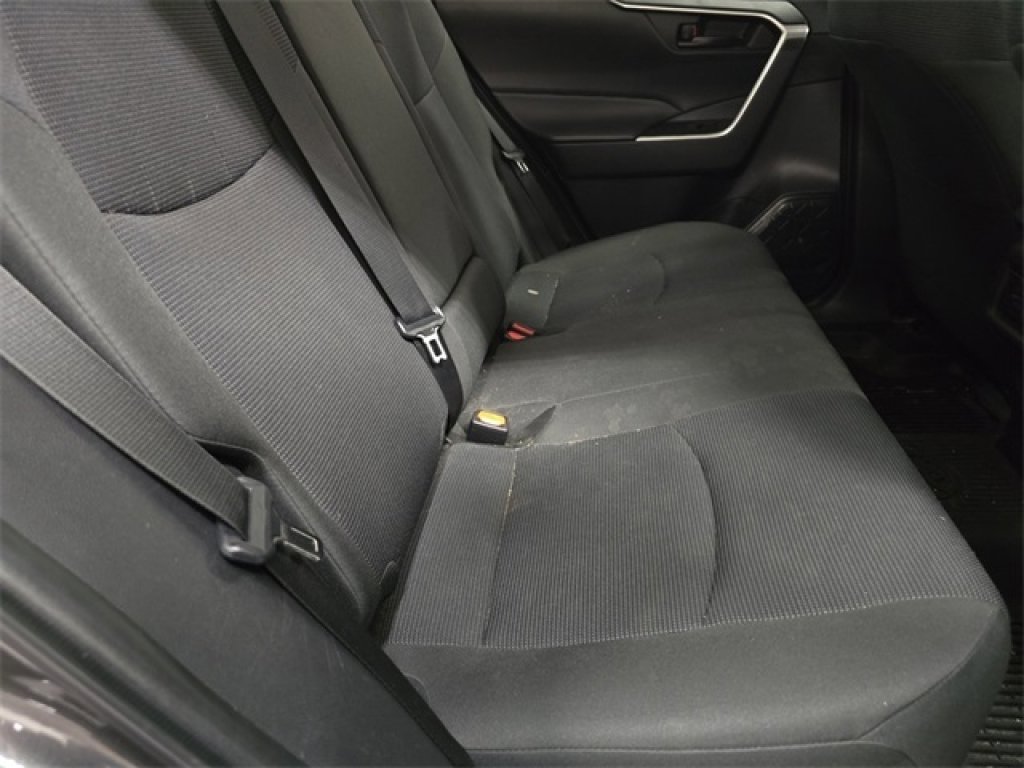 Used 2023 Toyota RAV4 LE image 17