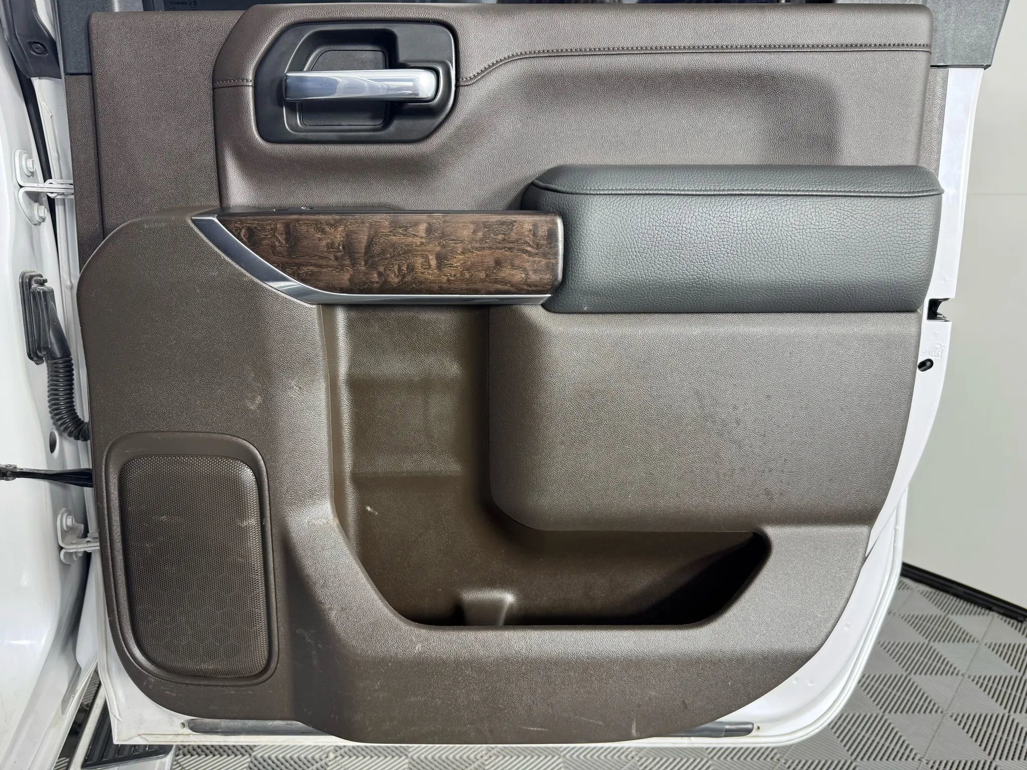 Used 2020 GMC Sierra 3500 Denali w/ Denali Ultimate Package image 46