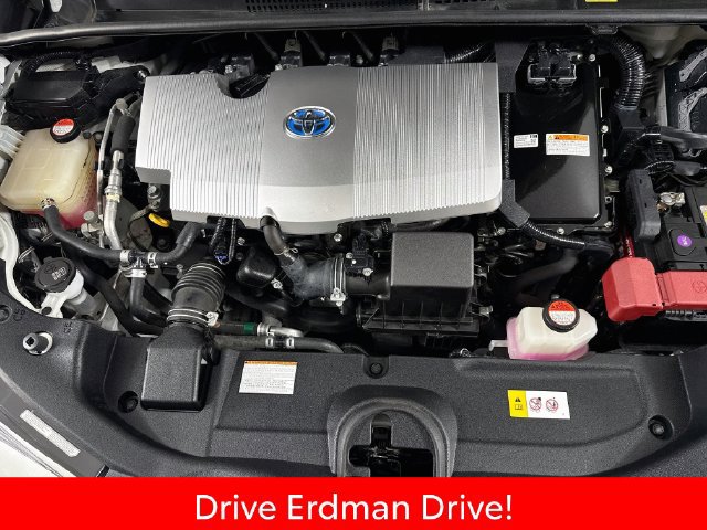 Certified 2016 Toyota Prius Four Touring FWD image 30