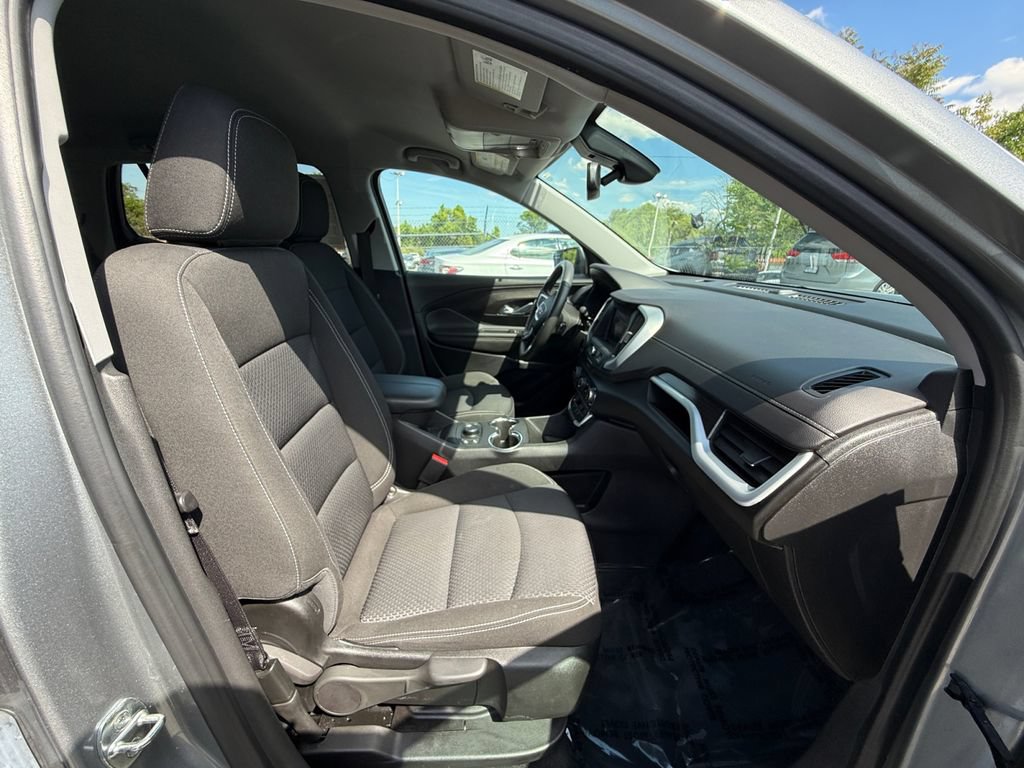 Used 2023 GMC Terrain SLE w/ Driver Convenience Package AWD/4WD image 27