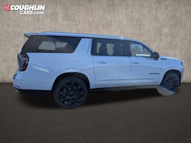 New 2026 Chevrolet Suburban High Country image 8