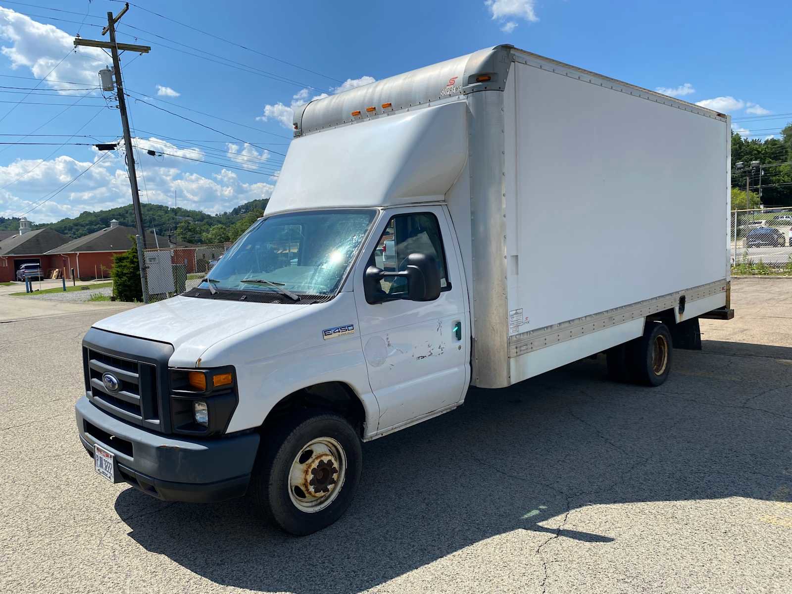 Used 2017 Ford E-450 and Econoline 450 Super Duty RWD image 3